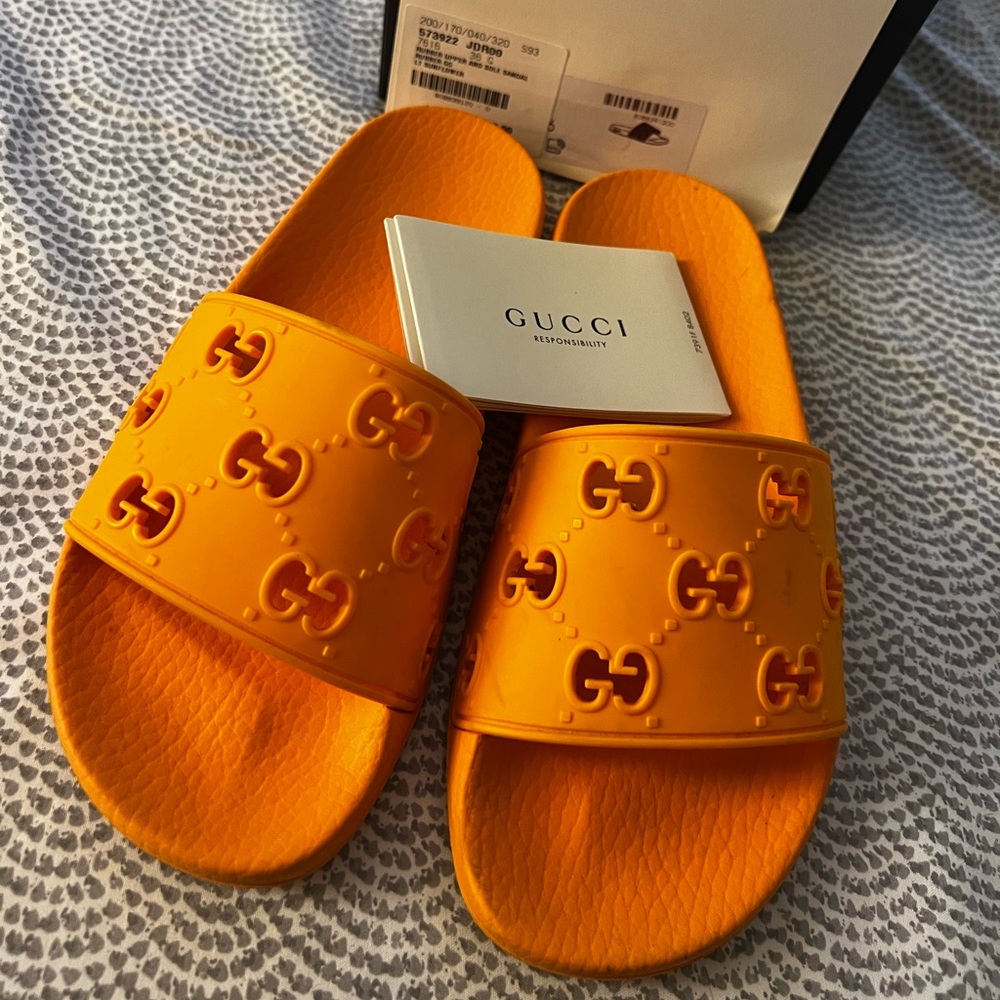 Gucci mono slides